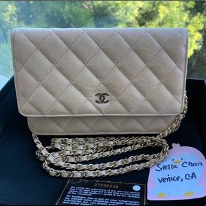 Authentic Chanel 19S Iridescent Beige Caviar WOC
